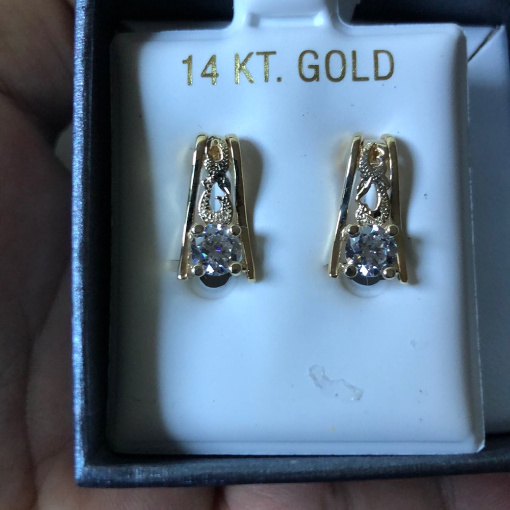 14 k gold earrings